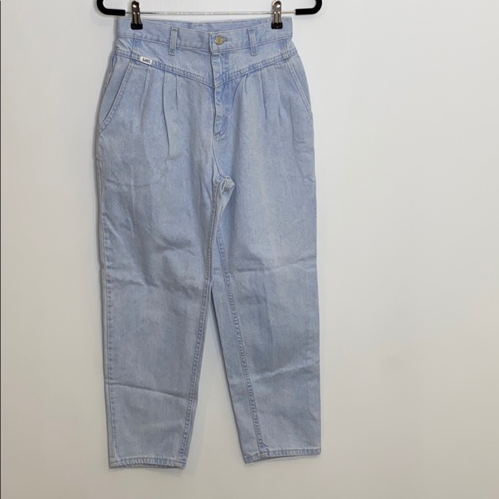 Vintage Lee High Wasted Tapered Leg Petite Jeans